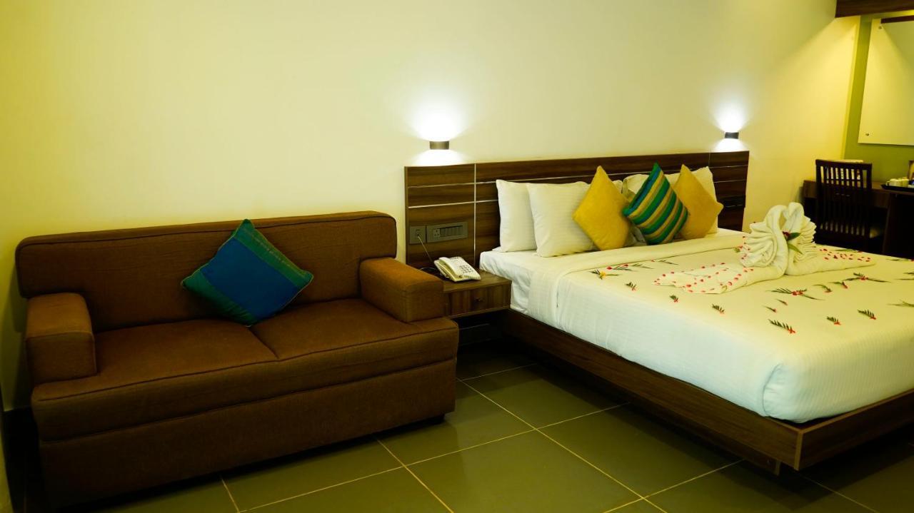 Silver Storm Resort Athirappilly Luaran gambar