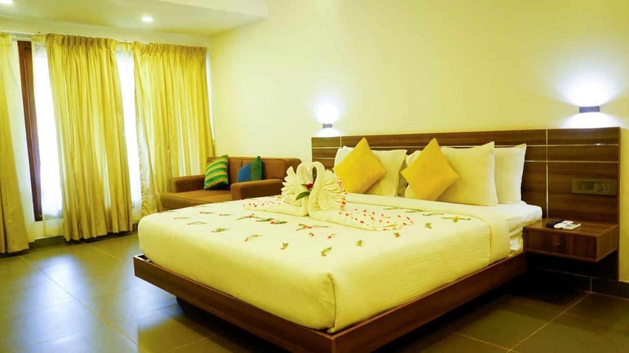 Silver Storm Resort Athirappilly Luaran gambar